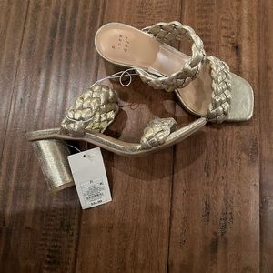 NWT women’s Matte Brushed Gold Holiday Heels | A New Day